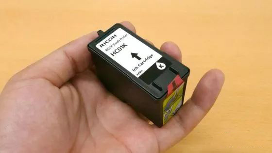 全球最小巧手持式噴碼機,RICOH開箱