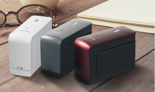 理光發(fā)布手持式噴碼機(jī),只需在紙上滑動(dòng)即可打印出內(nèi)容