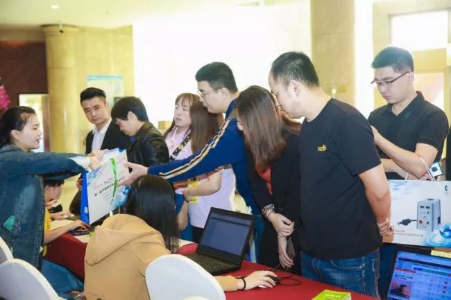 超燃!116萬人次關(guān)注!“2019年第二屆中國噴碼標(biāo)識(shí)行業(yè)年會(huì)”取得圓滿成功